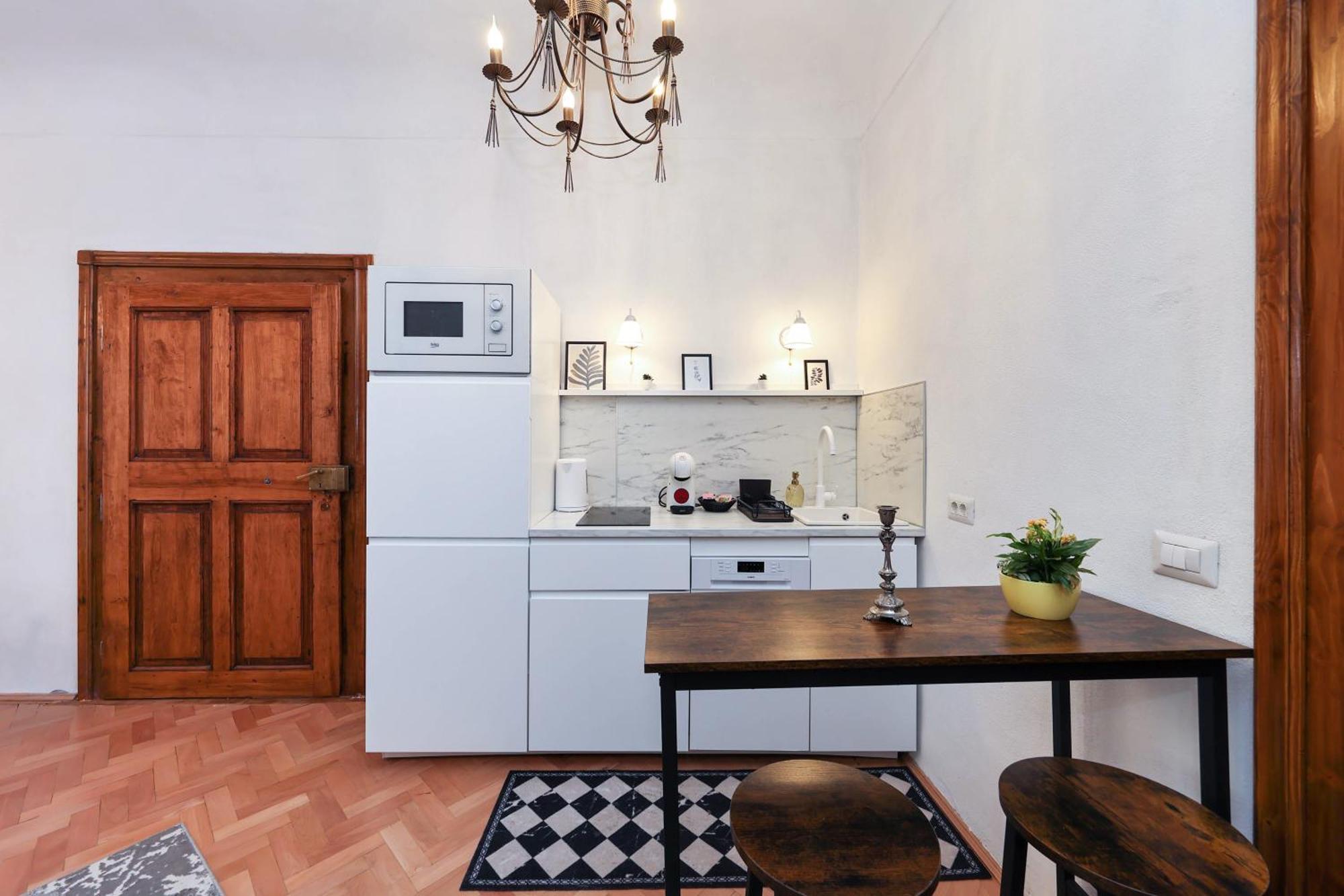 Hirscher Apartments บราชอฟ ภายนอก รูปภาพ