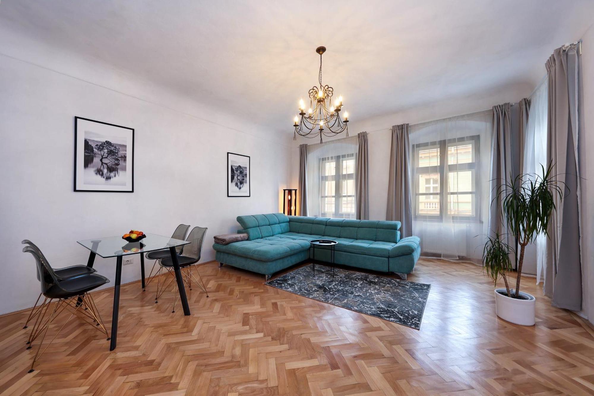 Hirscher Apartments บราชอฟ ภายนอก รูปภาพ