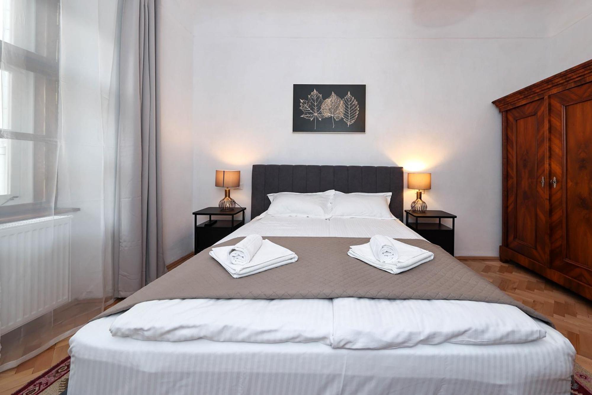 Hirscher Apartments บราชอฟ ภายนอก รูปภาพ